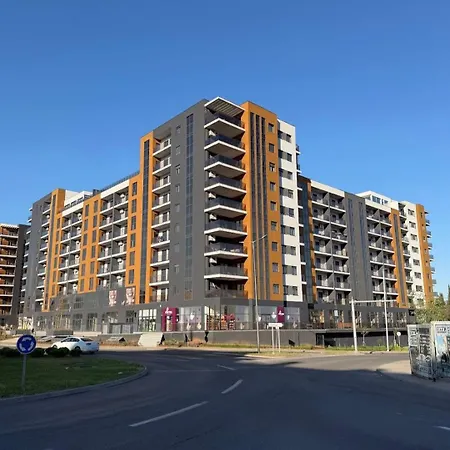 Delux Apartmani Dadi Plaza 公寓