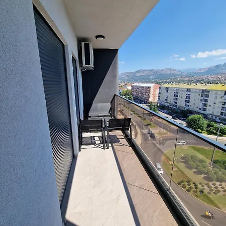 Delux Apartmani Dadi Plaza *