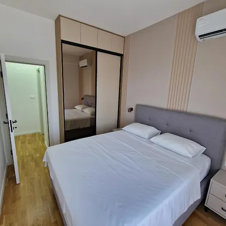 公寓 Delux Apartmani Dadi Plaza 波德戈里察