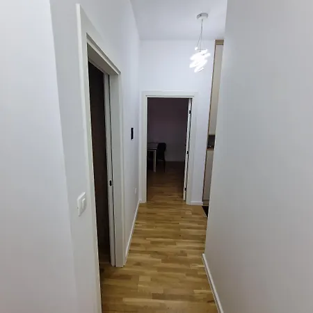 Delux Apartmani Dadi Plaza *