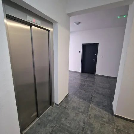 公寓 Delux Apartmani Dadi Plaza *