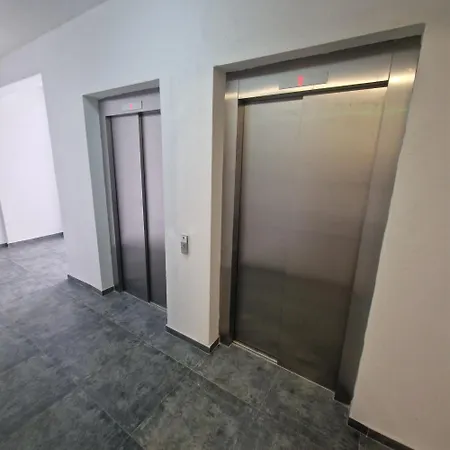 公寓 Delux Apartmani Dadi Plaza